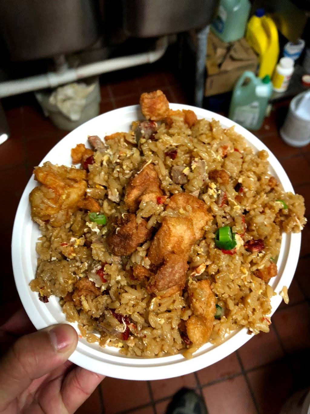 China King | restaurant | 2359 S Main St, Harrisonburg, VA 22801, USA | 5404332657 OR +1 540-433-2657