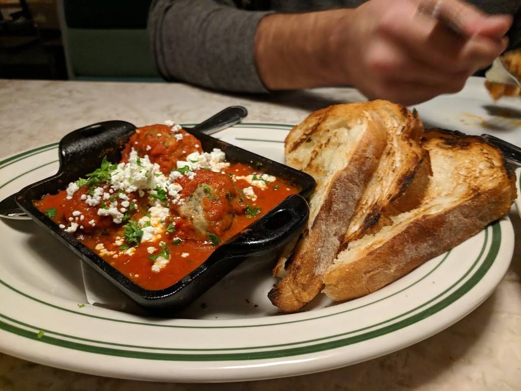 The Classic | restaurant | 5922 Washington Ave, Houston, TX 77007, USA | 7138681131 OR +1 713-868-1131