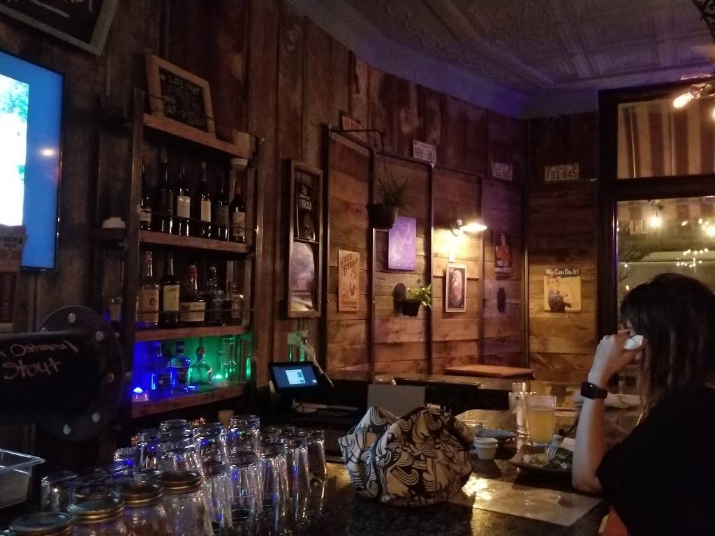 Pik Nik | restaurant | 2301 W Main St, Richmond, VA 23220, USA | 8043582514 OR +1 804-358-2514