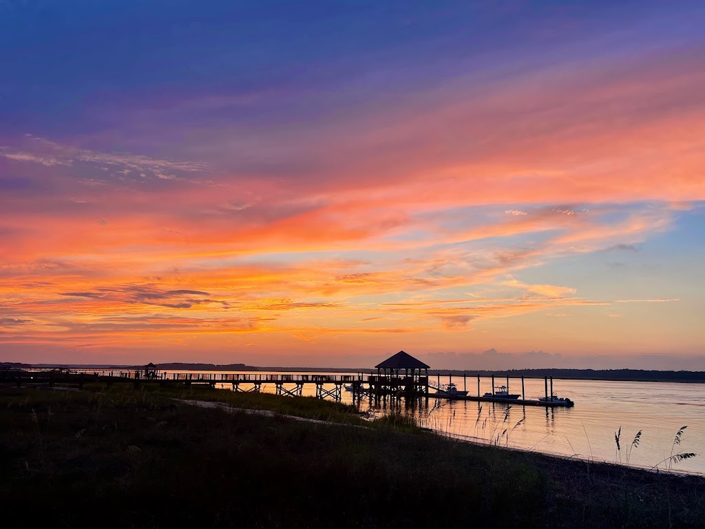 Island Shack cafe | restaurant | 111 Benjies Point Rd, Daufuskie Island, SC 29915, USA | 8435055111 OR +1 843-505-5111