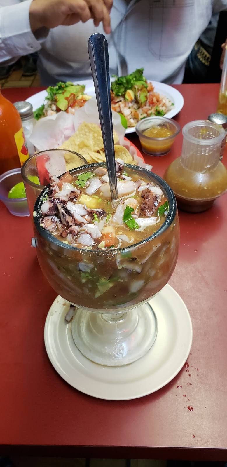 Mariscos La Jaibita | restaurant | 1224 S Ayers Ave, Fort Worth, TX 76105, USA | 8175360633 OR +1 817-536-0633