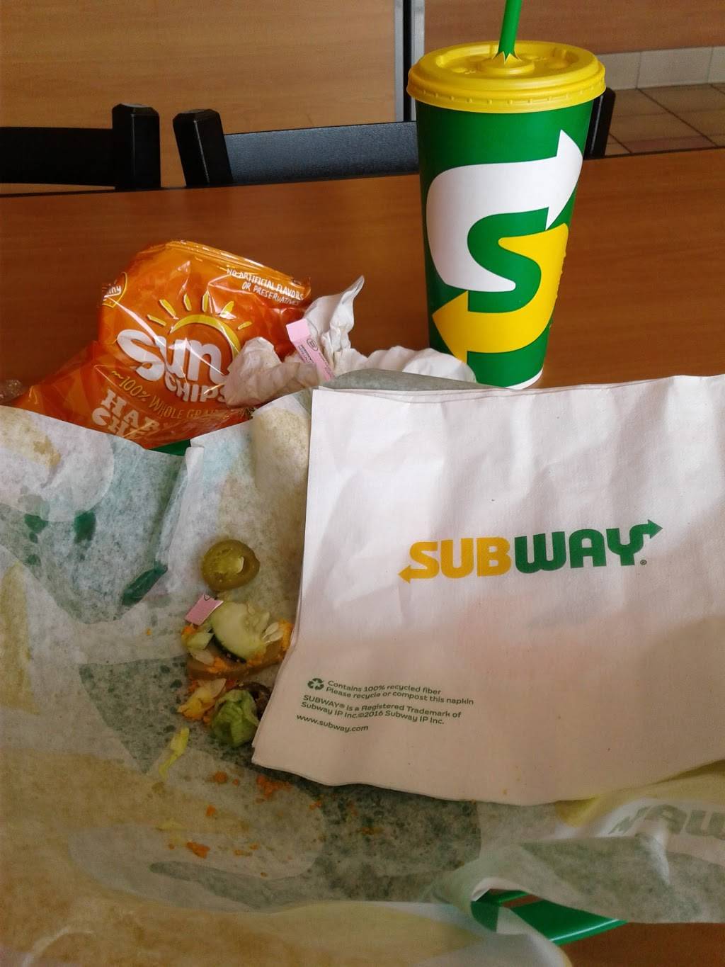 Subway Restaurants | restaurant | 823 S 75th St, Houston, TX 77023, USA | 7139283883 OR +1 713-928-3883