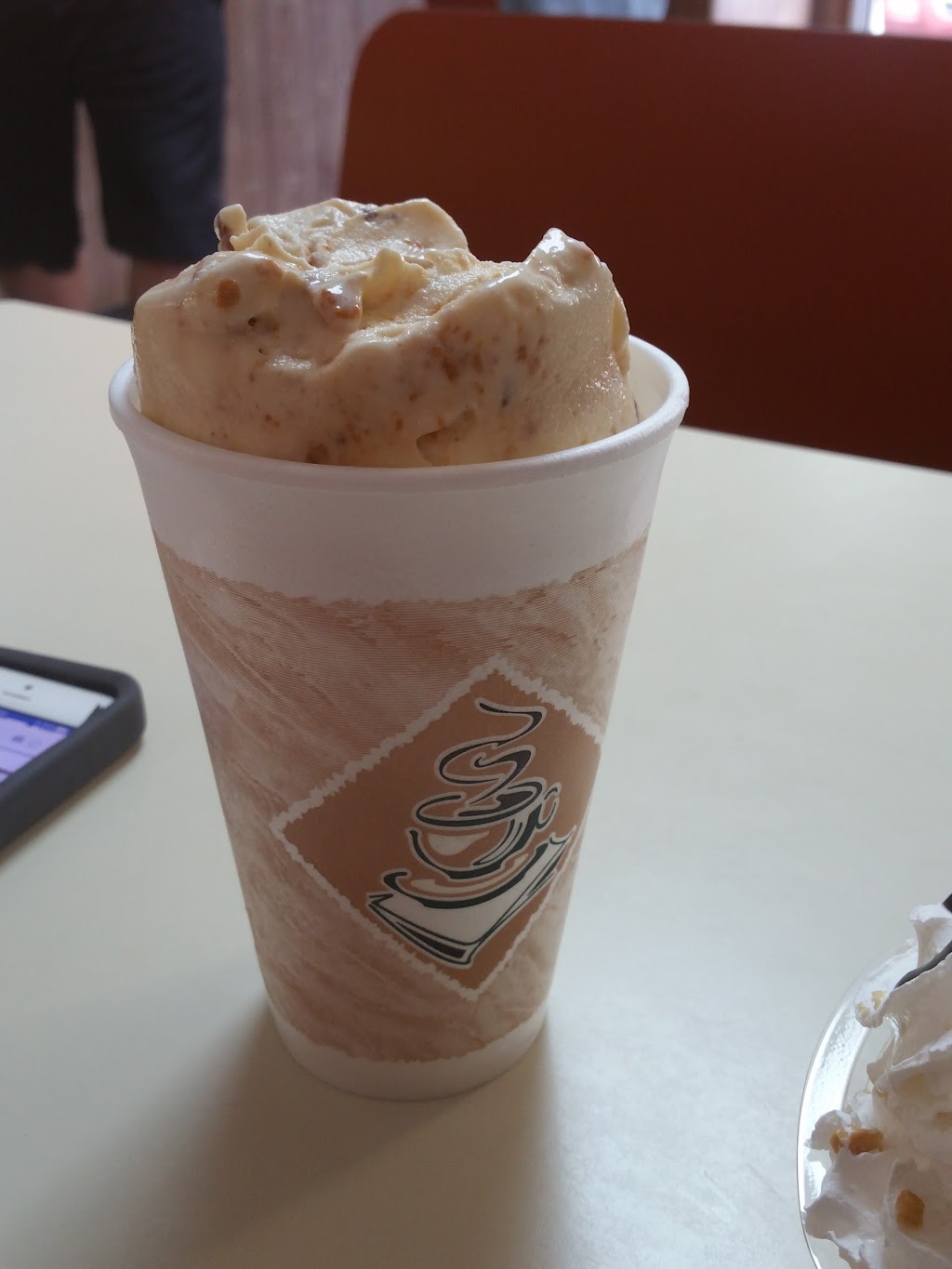 Dairy Freeze | restaurant | 1201 W Main St, Clarksville, AR 72830, USA | 4797548009 OR +1 479-754-8009