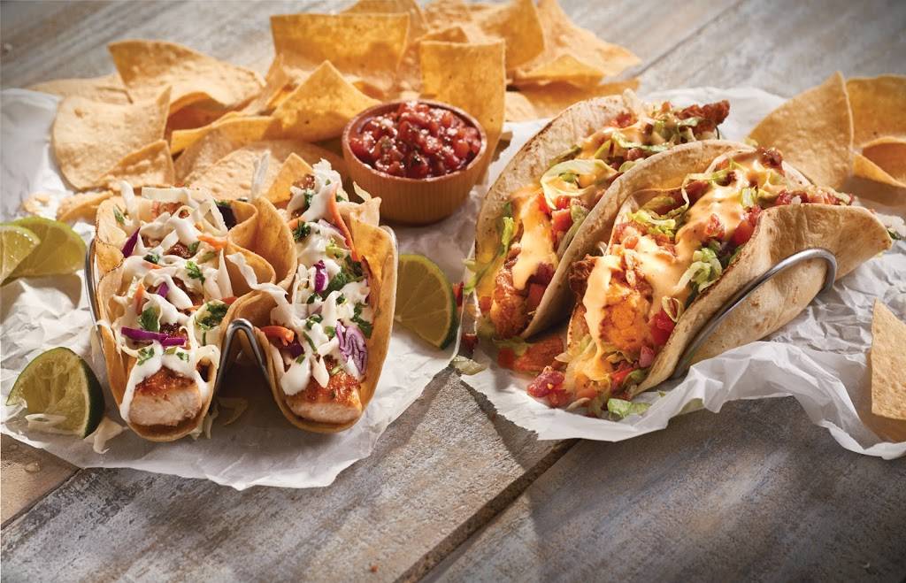 Hurricane Grill & Wings | restaurant | 628-6 Atlantic Blvd, Neptune Beach, FL 32266, USA | 9042473031 OR +1 904-247-3031