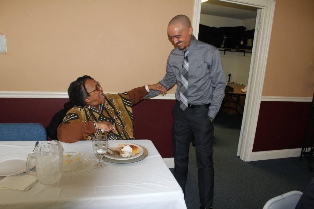 Little Daves Ribs & More | restaurant | 116 S Saratoga St, Peoria, IL 61605, USA | 3092004690 OR +1 309-200-4690