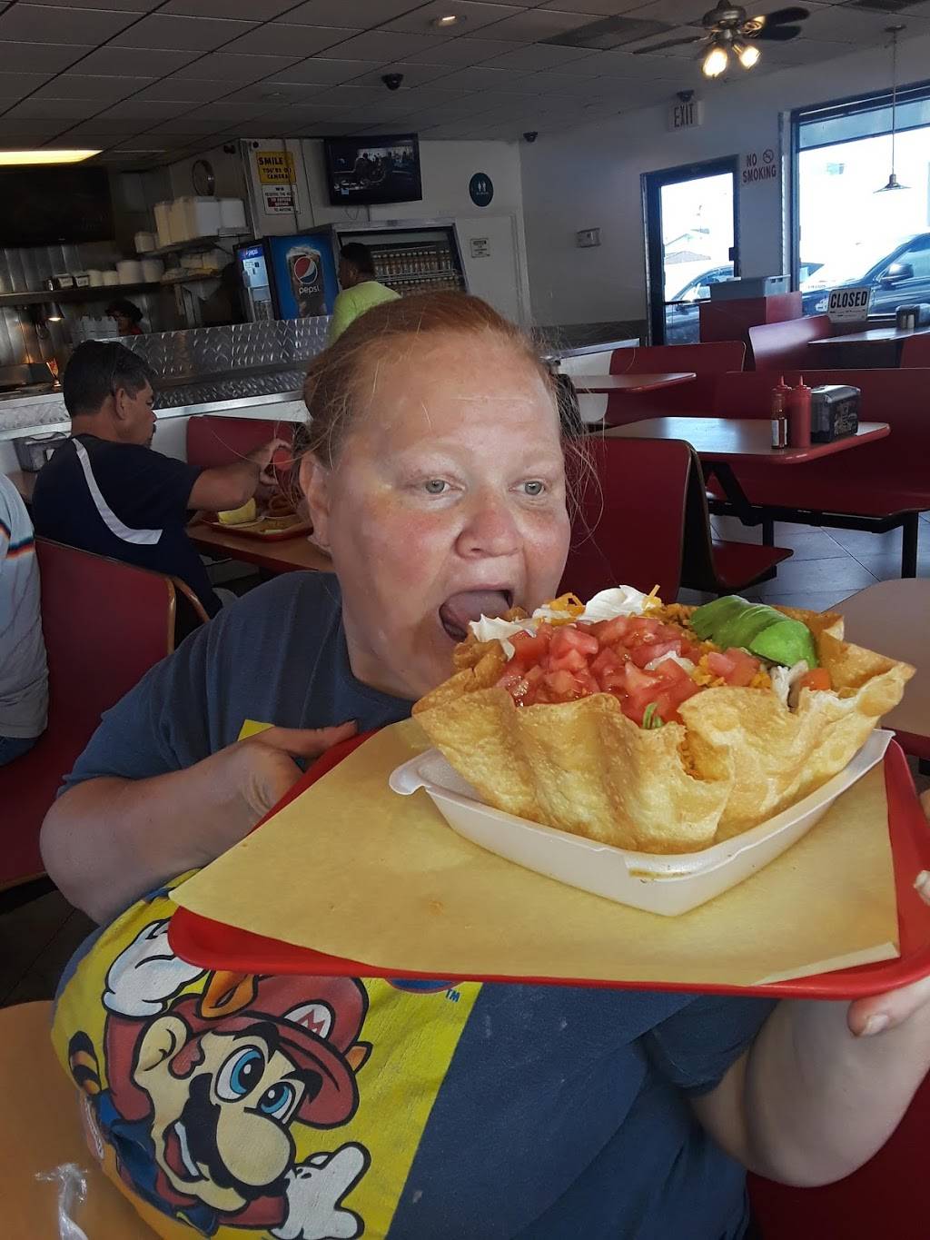 Burger Shoppe | restaurant | 3423 W Thomas Rd, Phoenix, AZ 85017, USA | 6022724171 OR +1 602-272-4171