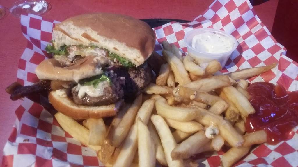 Grubs Bar & Grille | restaurant | 3001 S Market St, Rogers, AR 72758, USA | 4792684810 OR +1 479-268-4810