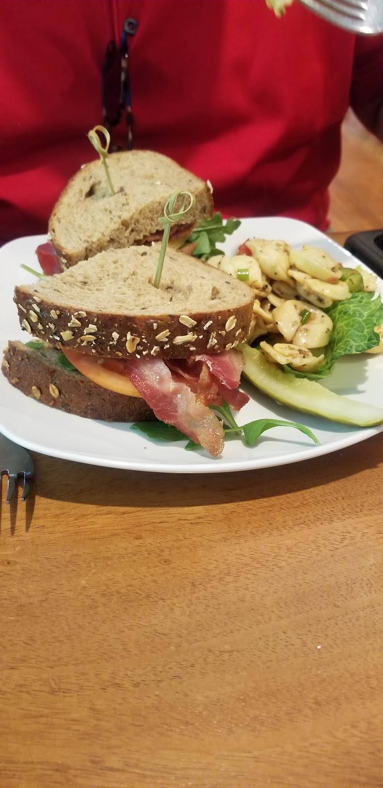 Wild Goose Tavern | restaurant | 512 Main St, Chatham, MA 02633, USA | 5089455590 OR +1 508-945-5590