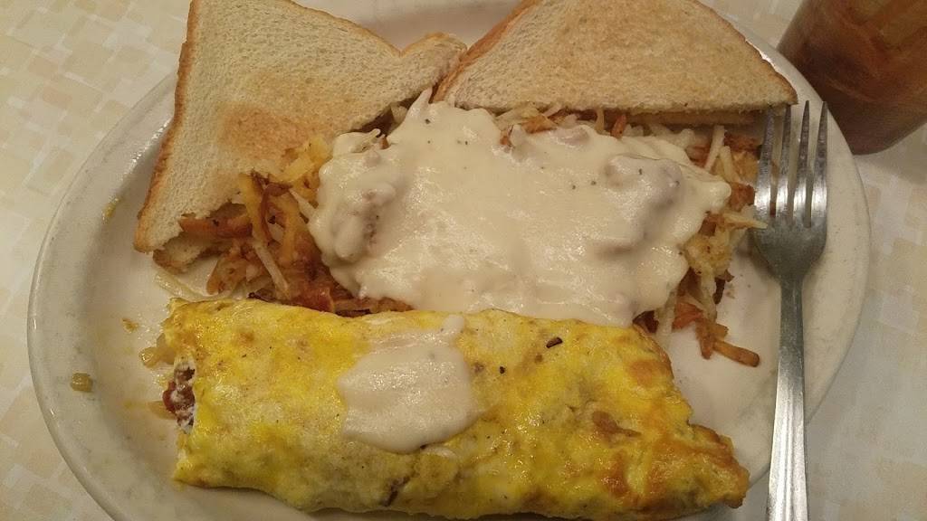 Hi-way cafe | cafe | 320 US-24, Salisbury, MO 65281, USA | 6603885504 OR +1 660-388-5504