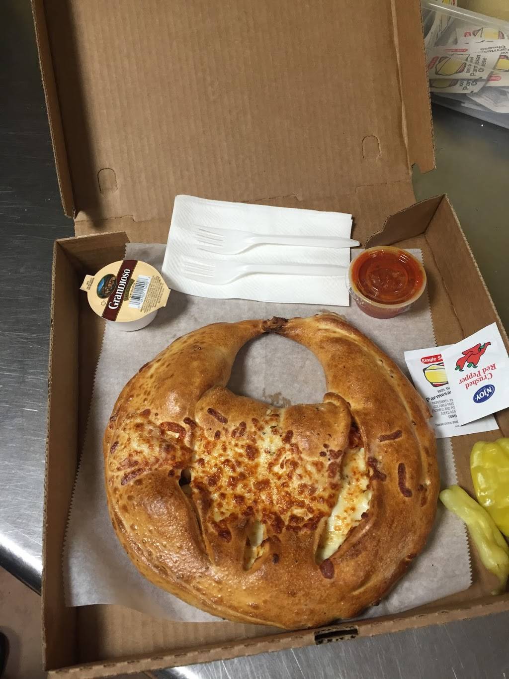 Papa Palace Pizza | meal delivery | 2426 E Monument St, Baltimore, MD 21205, USA | 4107327999 OR +1 410-732-7999