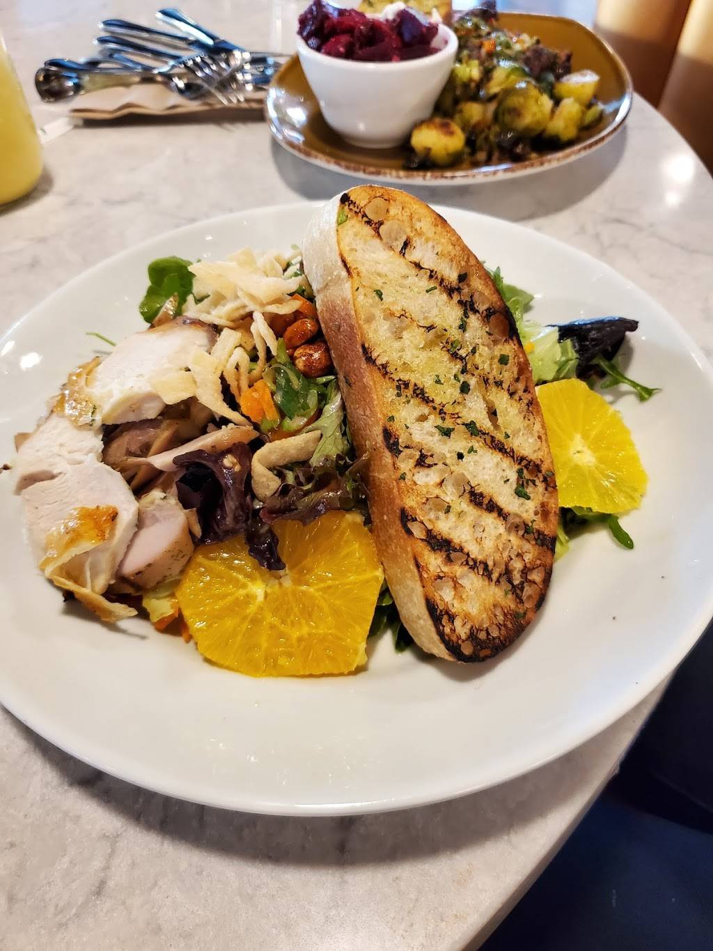 Urban Plates | restaurant | 2650 N Sepulveda Blvd, Manhattan Beach, CA 90266, USA | 4243500393 OR +1 424-350-0393