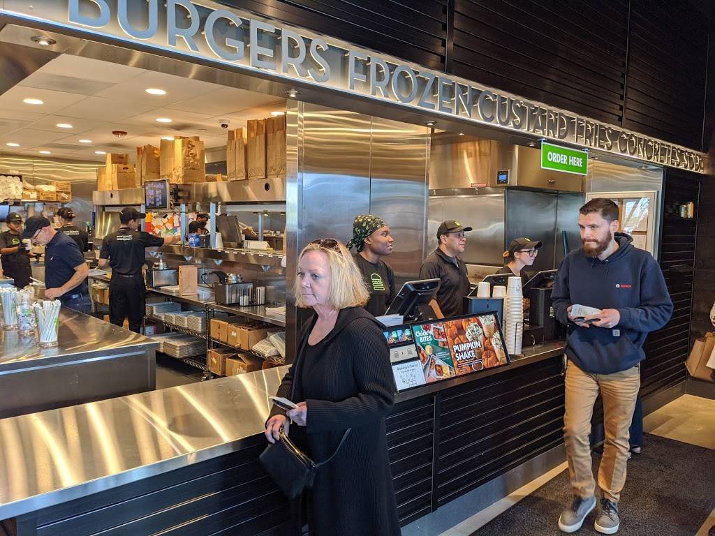 Shake Shack | restaurant | 1765 E Golf Rd, Schaumburg, IL 60173, USA | 7088526305 OR +1 708-852-6305