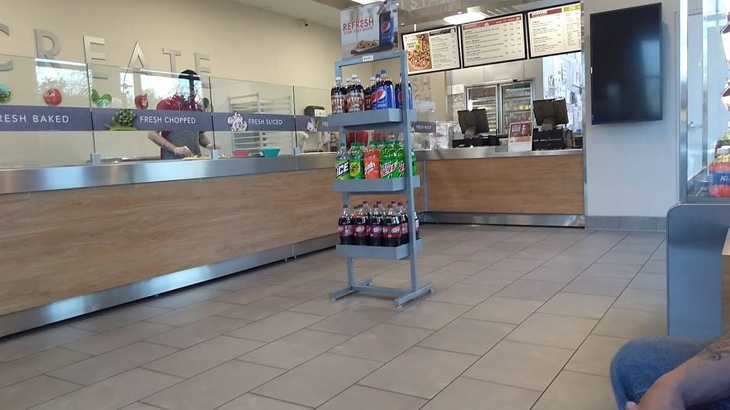 Papa Murphys Take N Bake Pizza | meal takeaway | 320 12th Ave SE, Norman, OK 73071, USA | 4057015775 OR +1 405-701-5775