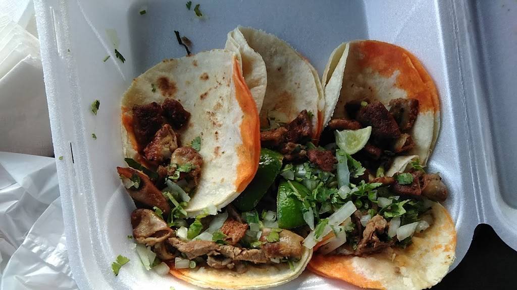 La Casa Taqueria | restaurant | 76 Dover Crossing Rd, Clarksville, TN 37042, USA | 9316479300 OR +1 931-647-9300