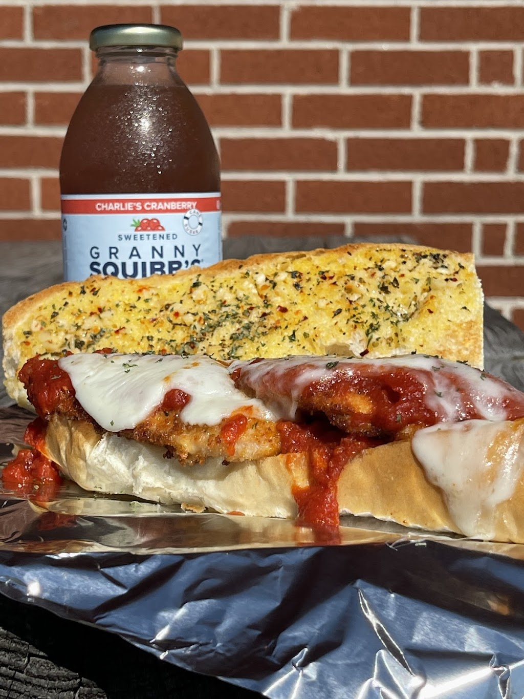 Hartford Giant Grinder - Westbrook | restaurant | 21 Essex Rd, Westbrook, CT 06498, USA | 8606615414 OR +1 860-661-5414