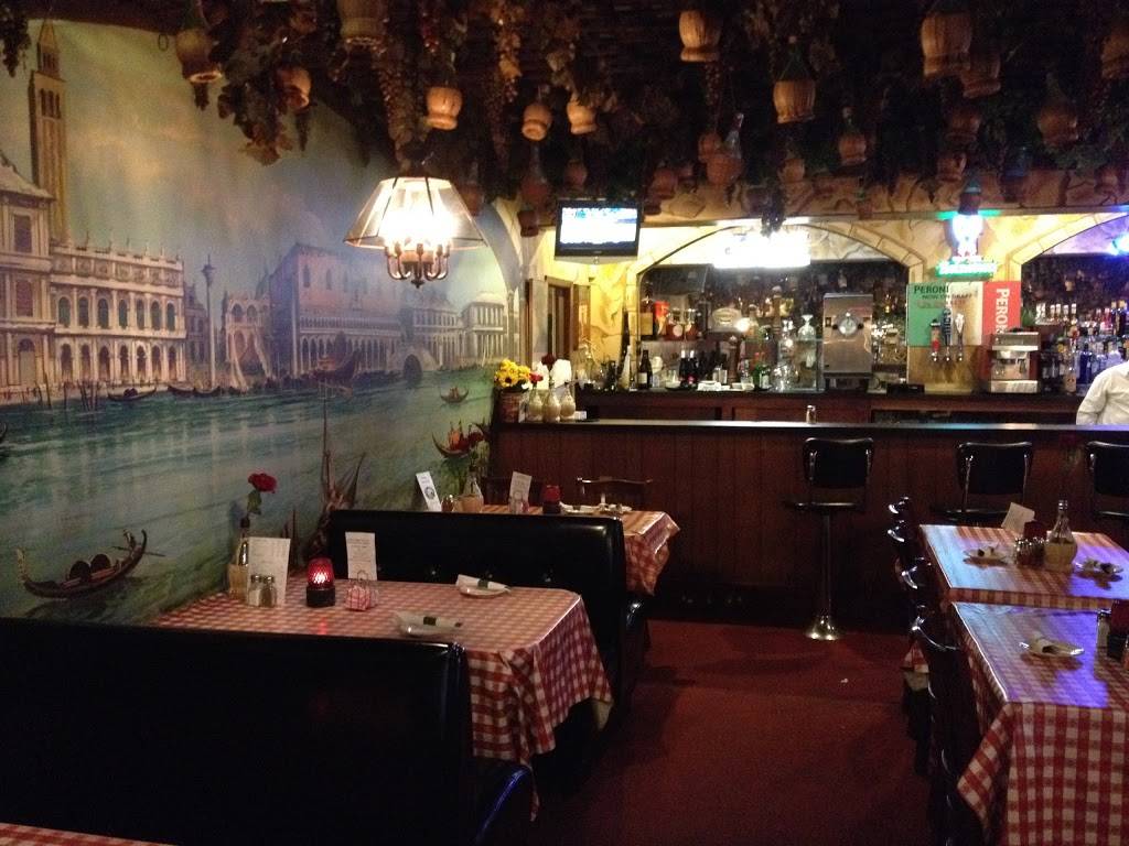 Two Guys From Italy | restaurant | 11637 Webb Chapel Rd, Dallas, TX 75229, USA | 9722476814 OR +1 972-247-6814