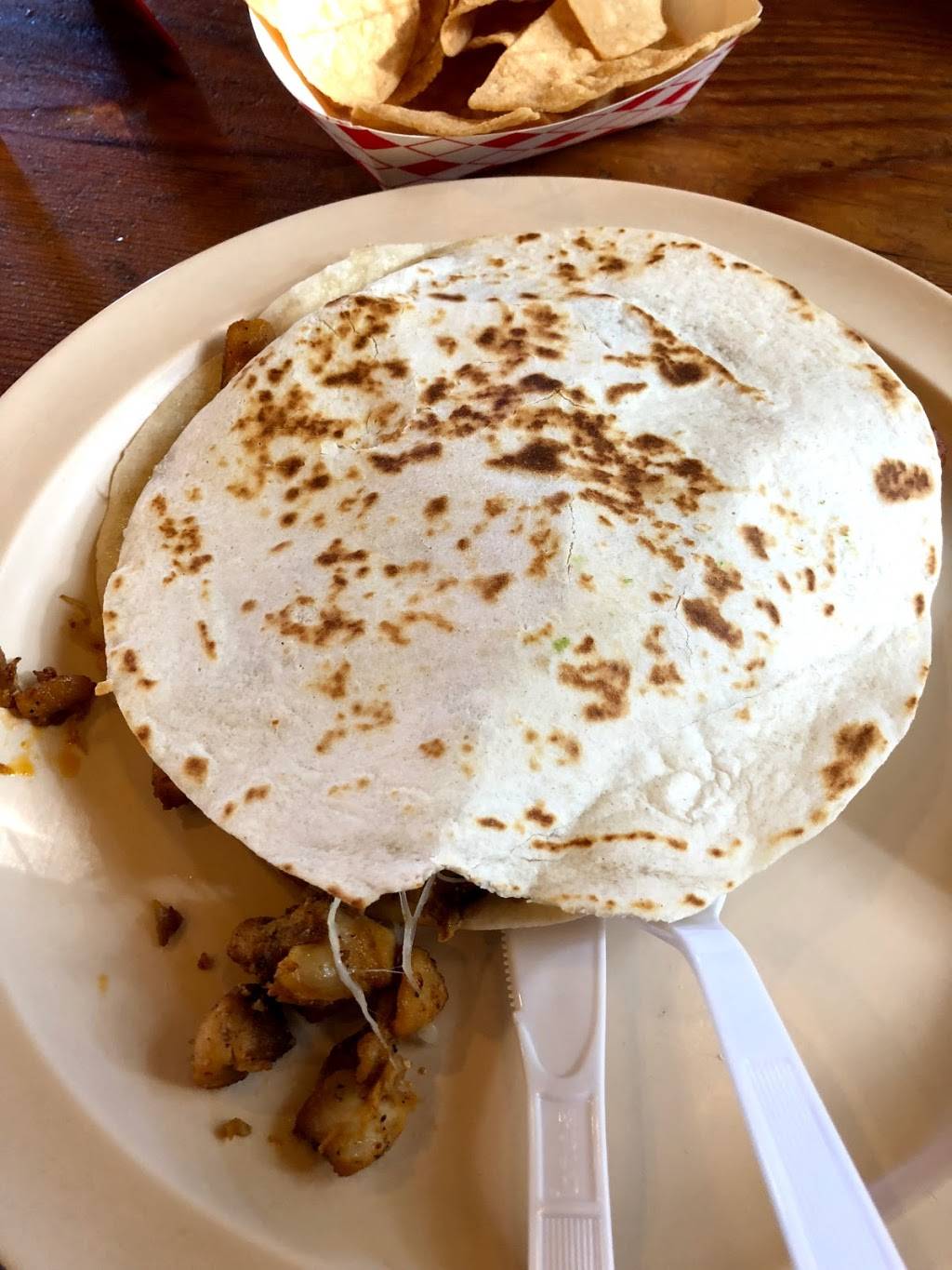 Taqueria Tres Amigos | restaurant | 270 Cabrillo Hwy, Half Moon Bay, CA 94019, USA | 6507266080 OR +1 650-726-6080