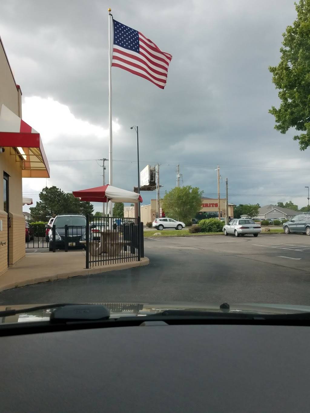 Freddys Frozen Custard & Steakburgers | restaurant | 8621 W 21st St, Wichita, KS 67205, USA | 3167222299 OR +1 316-722-2299