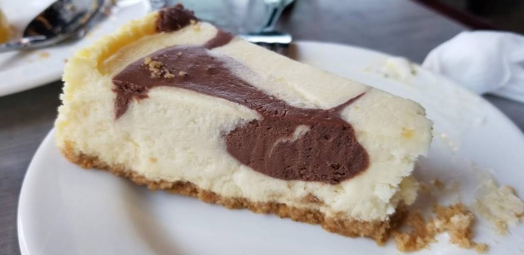 Vantage Point Restaurant | restaurant | 1900 Fort Myer Dr, Arlington, VA 22209, USA | 7038072000 OR +1 703-807-2000