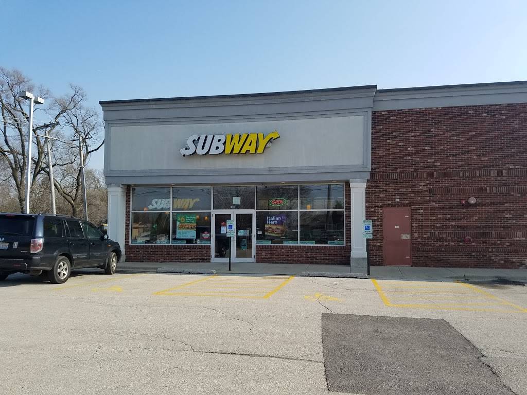 Subway Restaurants | restaurant | 1009 Roosevelt Rd, Lombard, IL 60148, USA | 6308891104 OR +1 630-889-1104