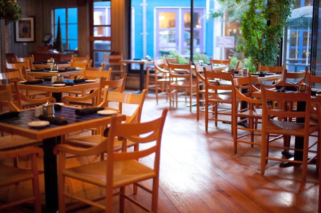 Cappys Restaurant | restaurant | 5011 Broadway St, San Antonio, TX 78209, USA | 2108289669 OR +1 210-828-9669