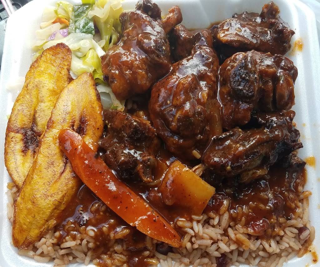 Curlys Caribbean | restaurant | 1892 Abbey Rd, West Palm Beach, FL 33415, USA | 5614347077 OR +1 561-434-7077