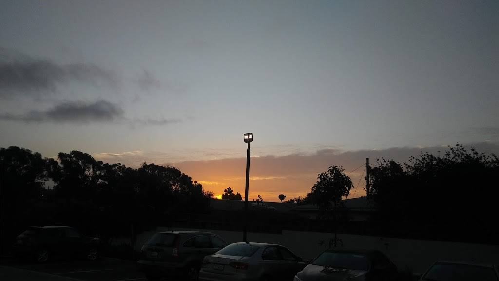 Starbucks | cafe | 895 Tamarack Ave, Carlsbad, CA 92008, USA | 7607205260 OR +1 760-720-5260