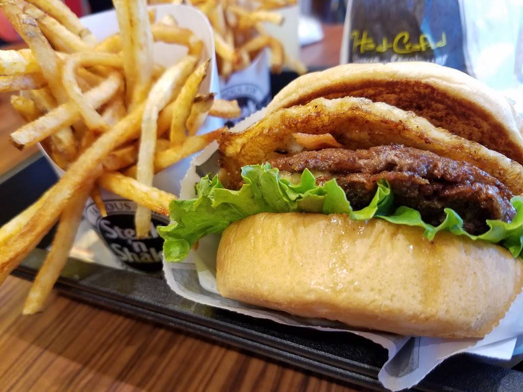 Steak n Shake | restaurant | 5619 W Loop 1604 N, San Antonio, TX 78253, USA | 2106889692 OR +1 210-688-9692