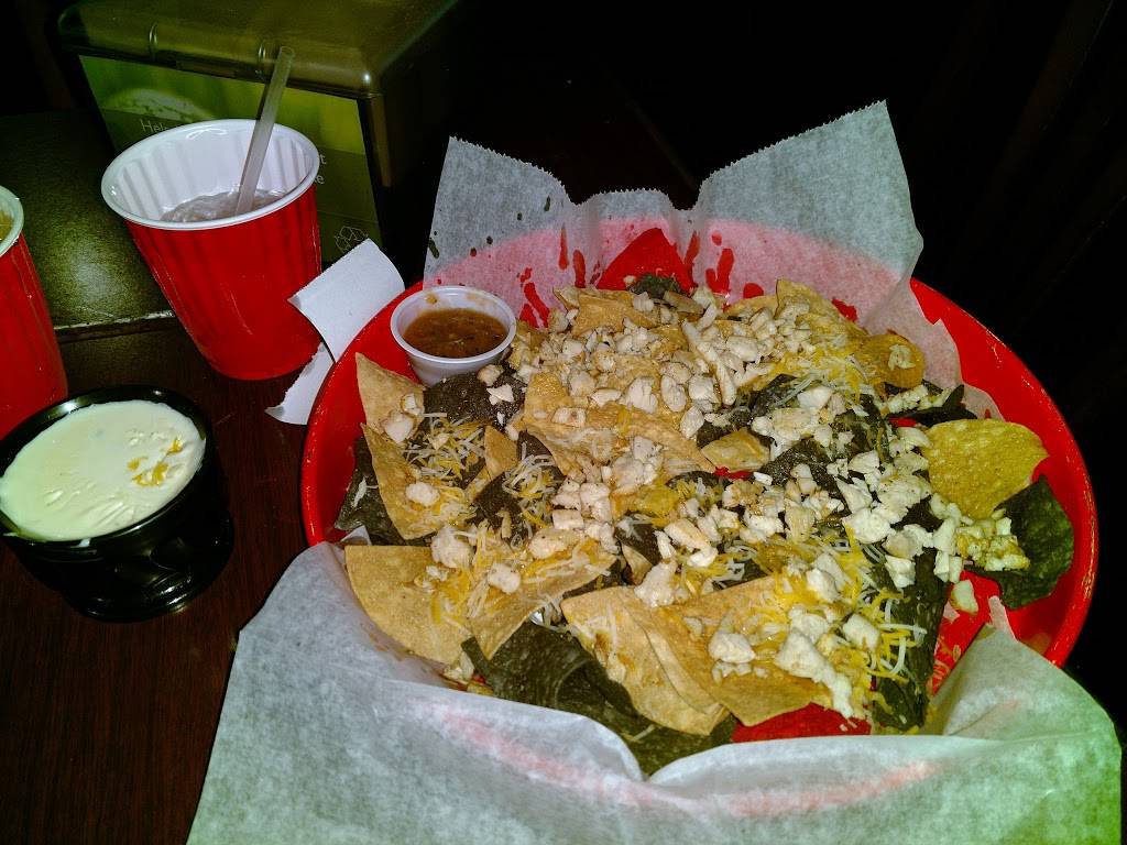 I-10 Icehouse | restaurant | 9518 Console Dr, San Antonio, TX 78229, USA | 2106145200 OR +1 210-614-5200