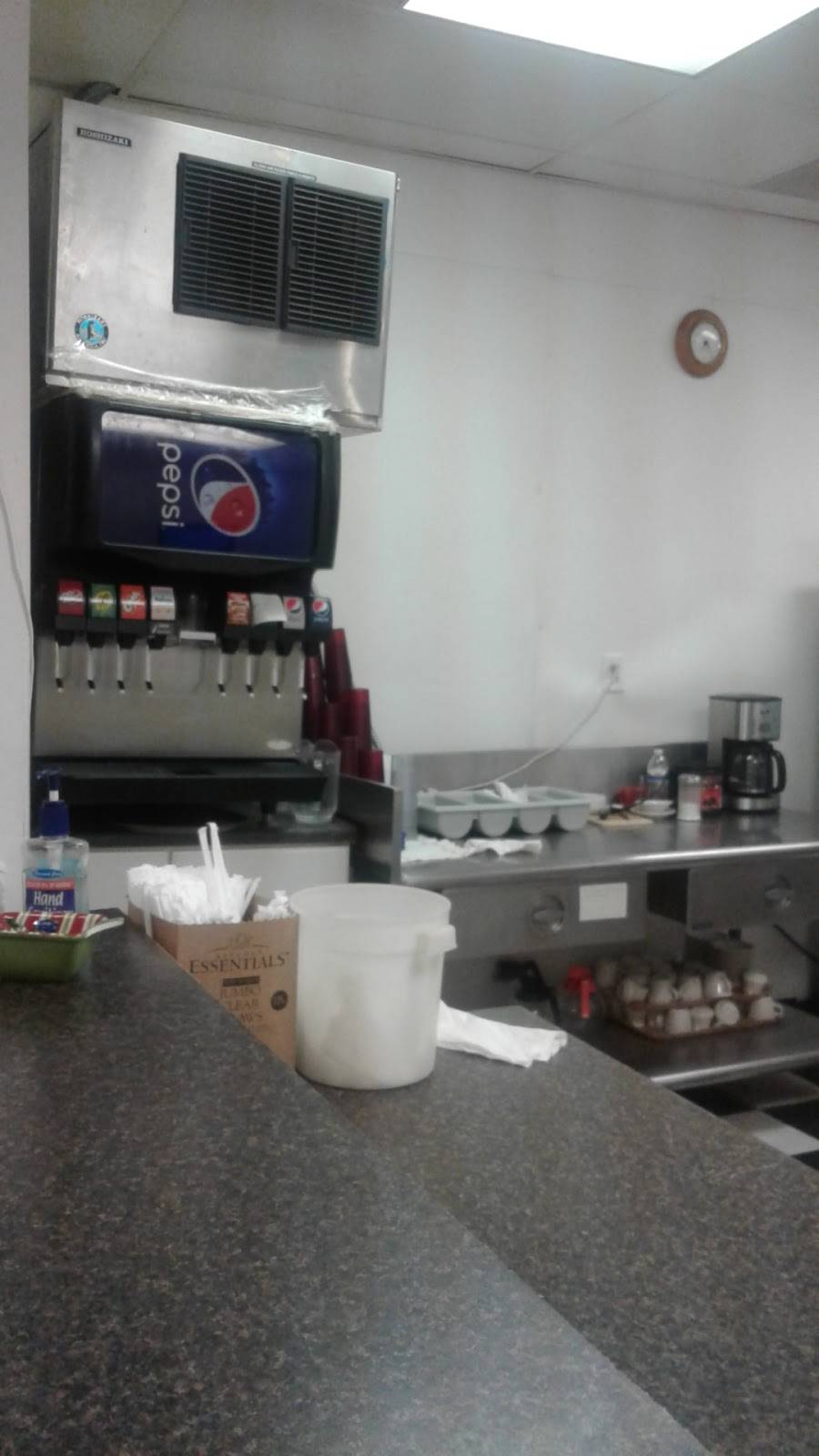 Francis Pizza | restaurant | 107 W Seminary Ave, Onarga, IL 60955, USA | 8152680002 OR +1 815-268-0002