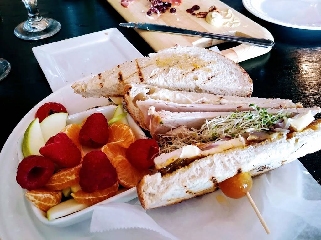 The HAUS Bistro | restaurant | 534 Myrtlewood Dr, Calimesa, CA 92320, USA | 9094460557 OR +1 909-446-0557