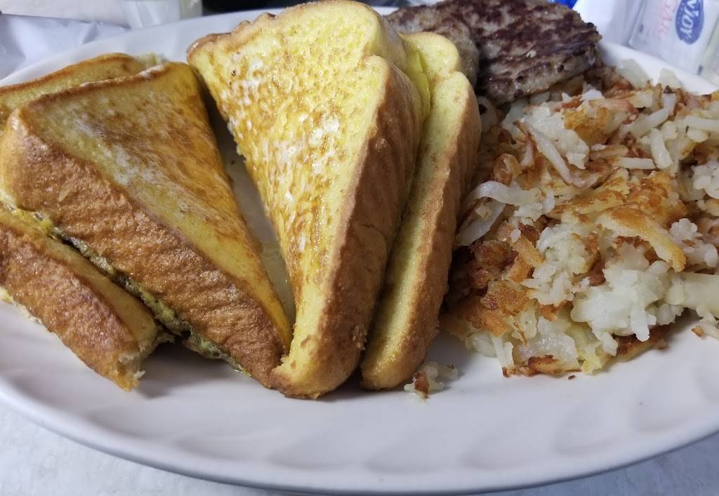 The Snack Shop | restaurant | 949 Brooks St, Beloit, WI 53511, USA | 6083130044 OR +1 608-313-0044