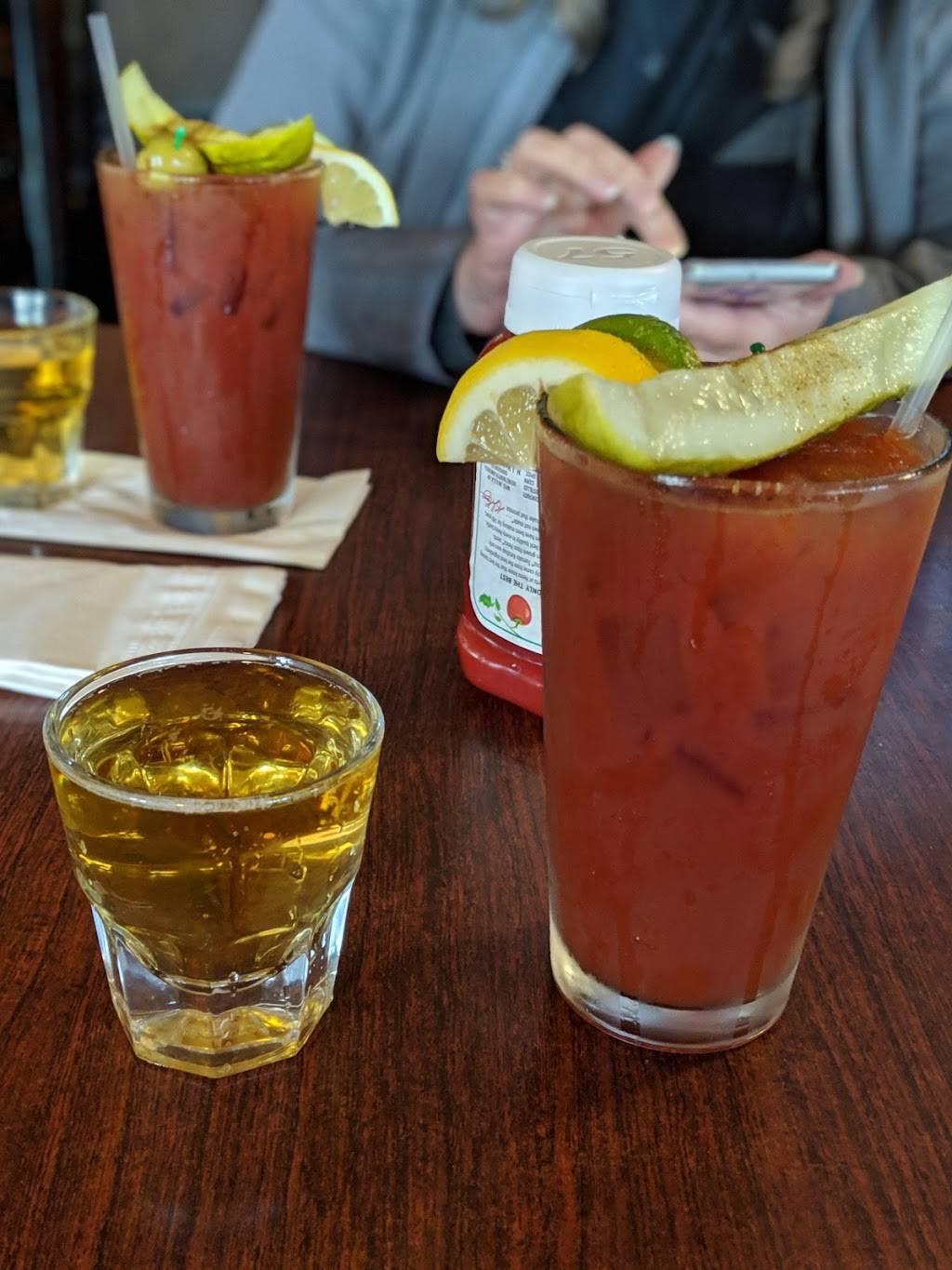 Hideaway Pub & Eatery | restaurant | 9643 S 76th St, Franklin, WI 53132, USA | 4145251950 OR +1 414-525-1950