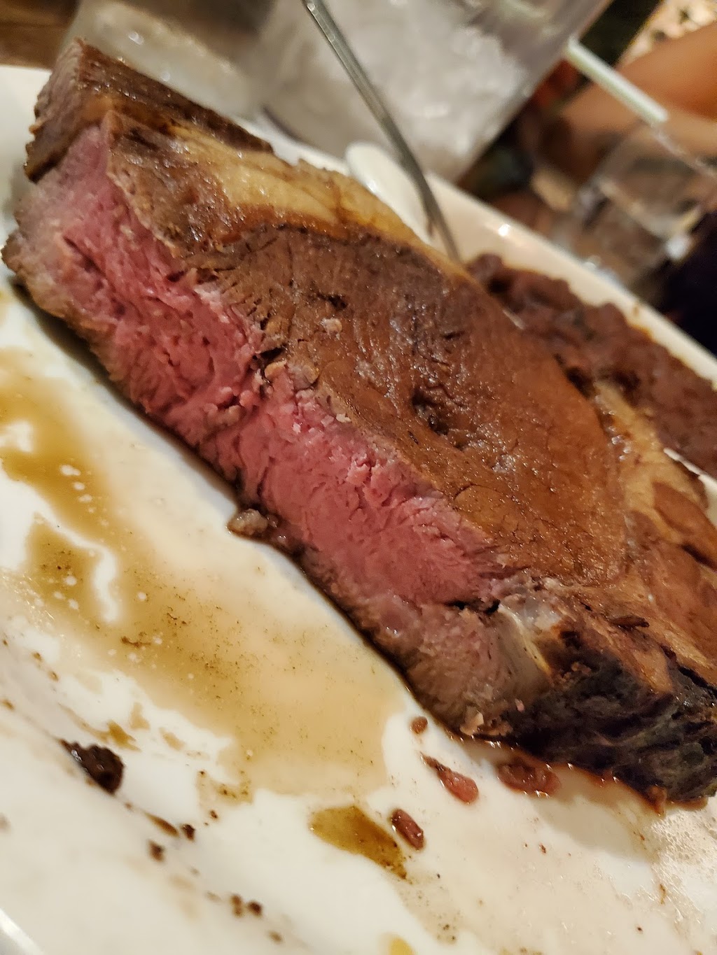 Crossroads BBQ Pit & Pub | restaurant | 121 NE 3rd St, Prineville, OR 97754, USA | 5414473335 OR +1 541-447-3335