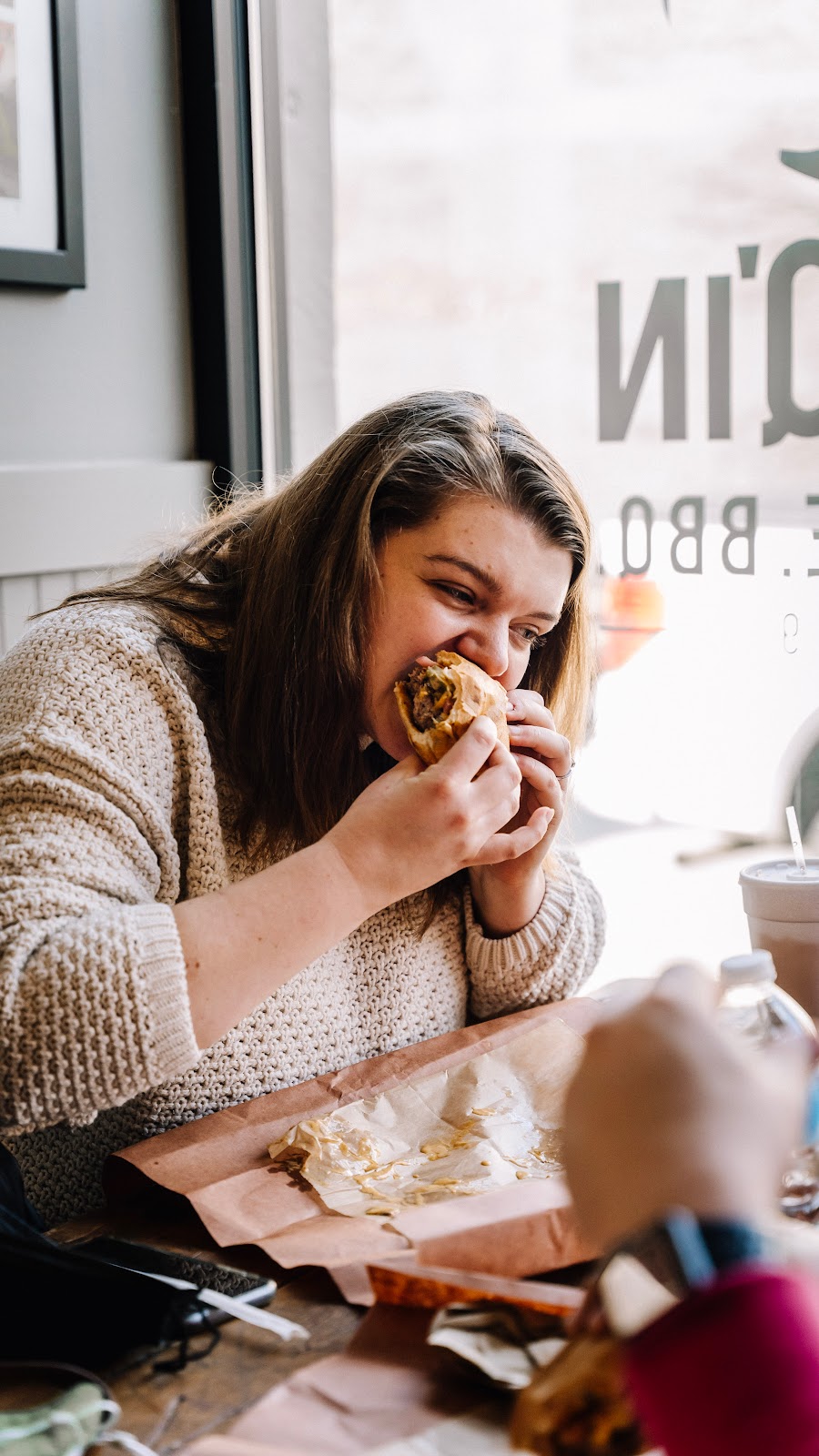 Burger Love Cincy | restaurant | 975 E McMillan St, Cincinnati, OH 45206, USA | 5132767507 OR +1 513-276-7507