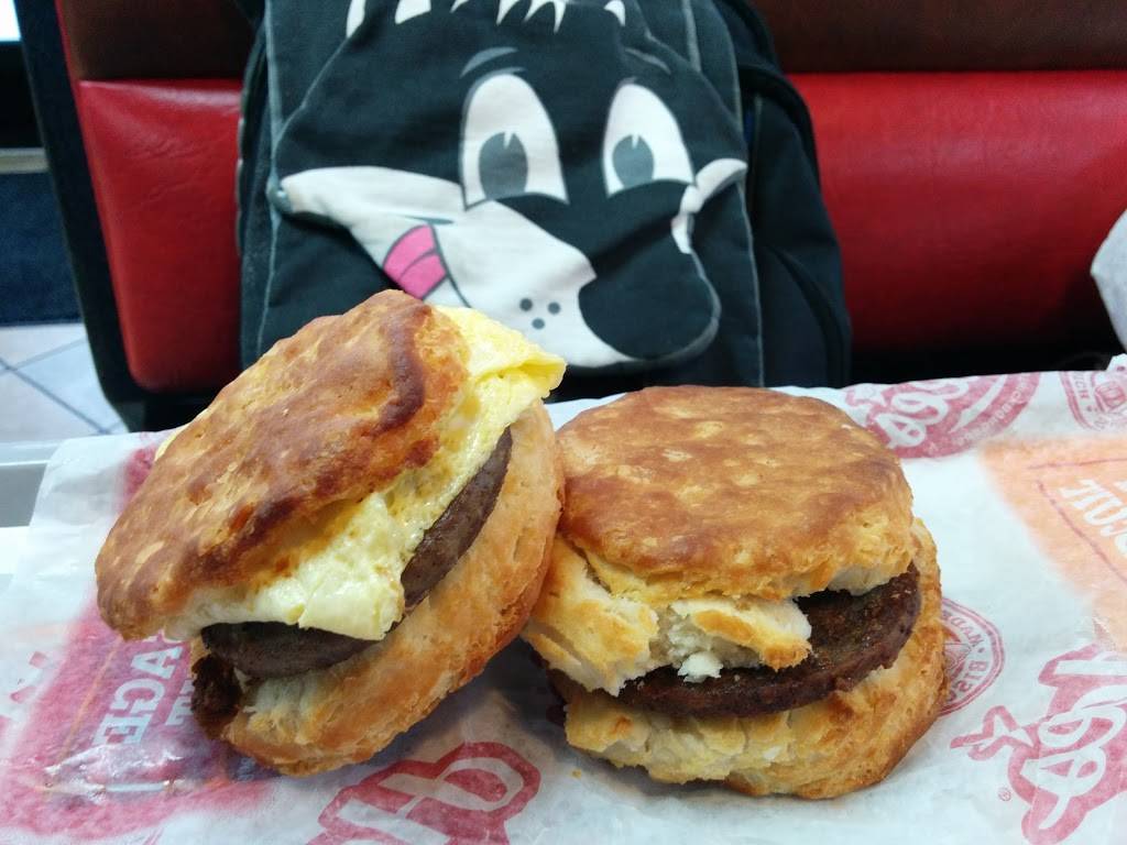 Hardees | restaurant | 1801 Pulaski Hwy, Bear, DE 19701, USA | 3028382848 OR +1 302-838-2848