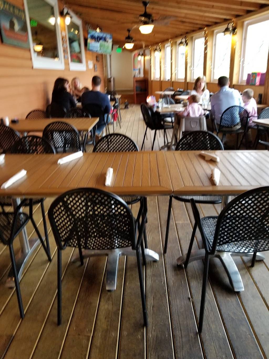 StoneBridge Grille | restaurant | 21336 York Rd, Parkton, MD 21120, USA | 4103575911 OR +1 410-357-5911