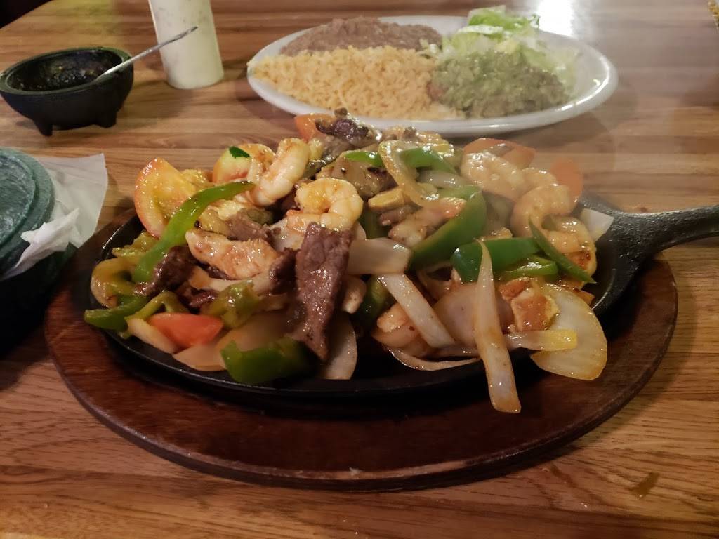 Colima Restaurant | restaurant | 500 S Linwood St, Visalia, CA 93277, USA | 5596272197 OR +1 559-627-2197