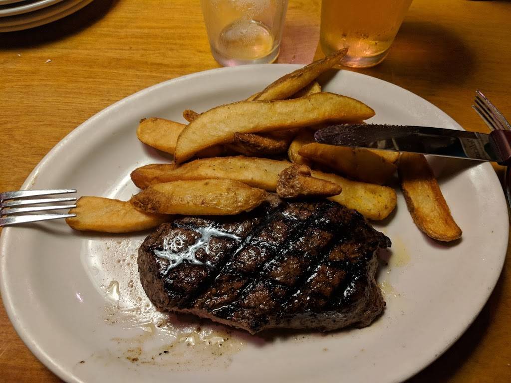 Texas Roadhouse | restaurant | 8021 Dani Dr, Fort Myers, FL 33966, USA | 2395617427 OR +1 239-561-7427