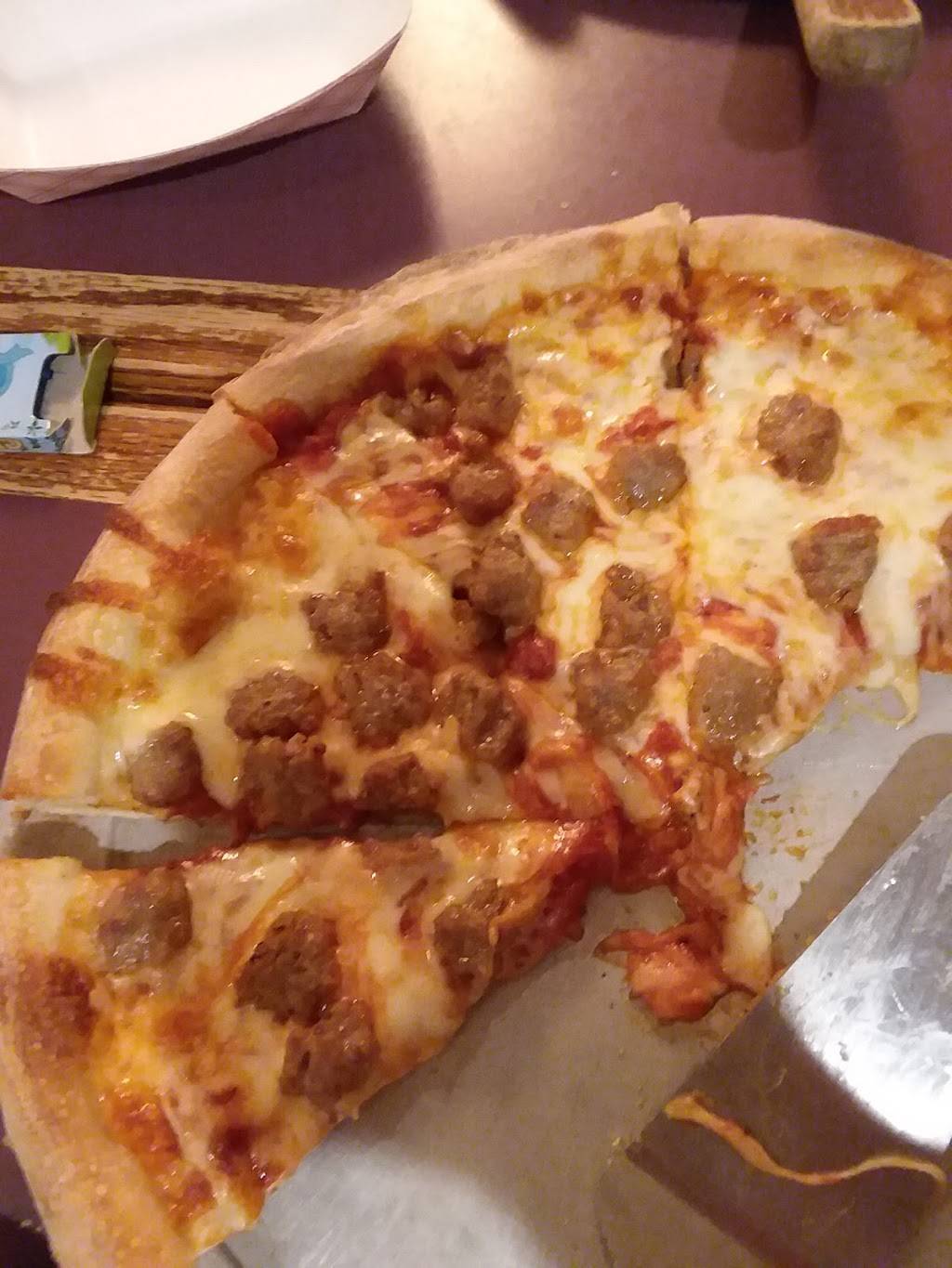 Village Pizzeria Of Amery | restaurant | 325 Keller Ave N, Amery, WI 54001, USA | 7152687010 OR +1 715-268-7010