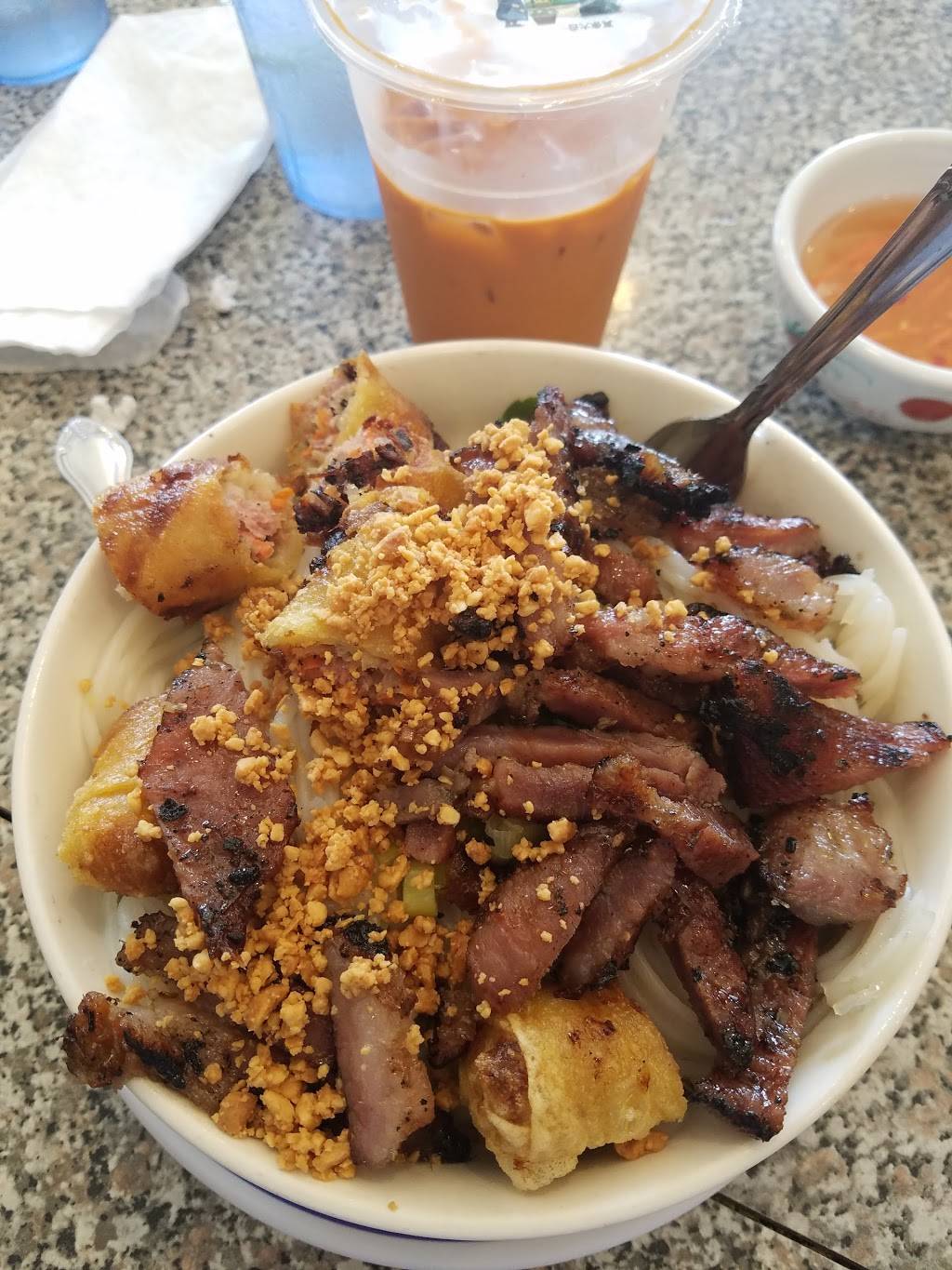 777 Noodle House | restaurant | 4686 University Ave, San Diego, CA 92105, USA | 6192833185 OR +1 619-283-3185