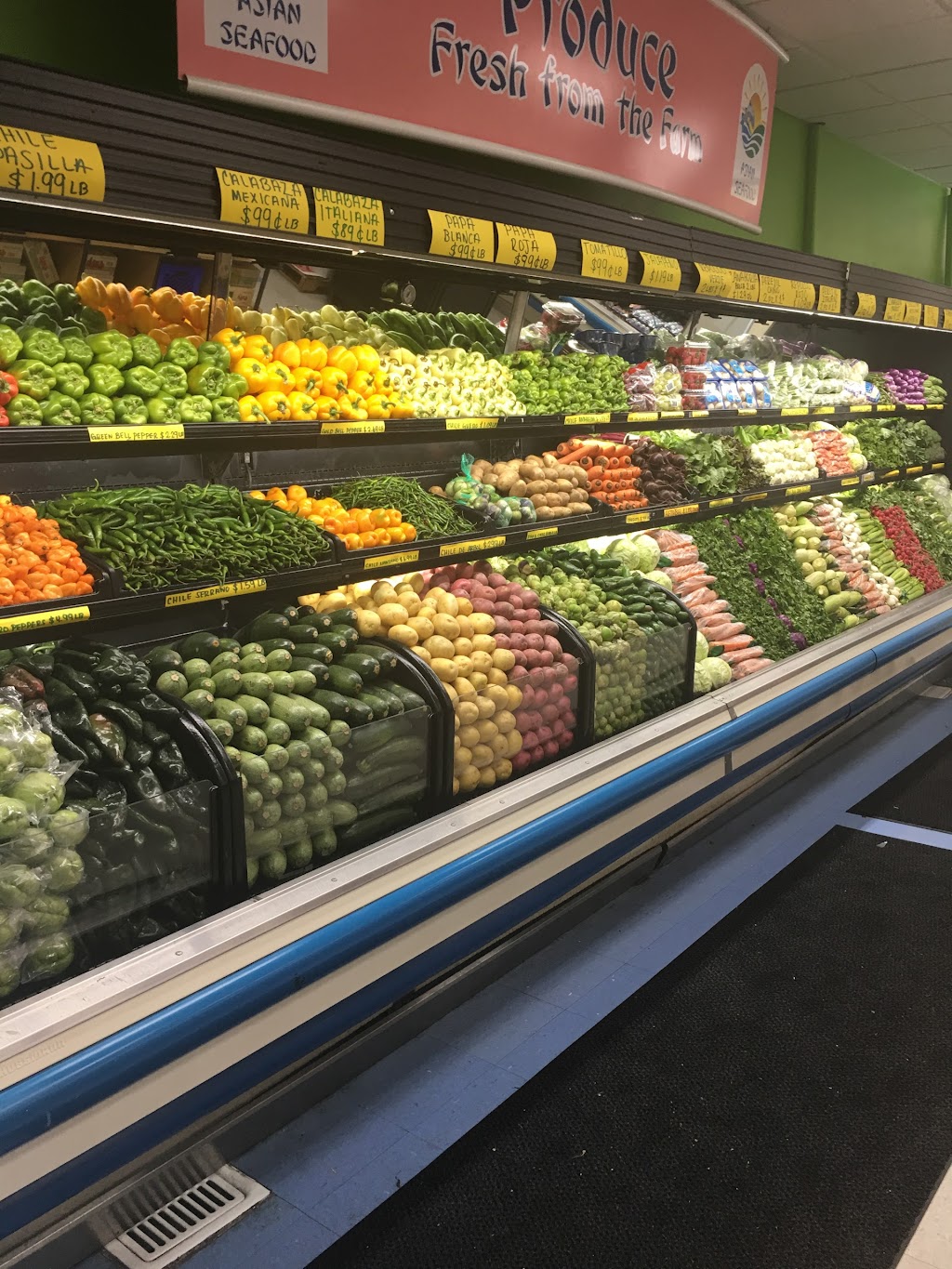 La Tapatia Market | restaurant | 8826 S Eastern Ave #100-102, Las Vegas, NV 89123, USA | 7025863000 OR +1 702-586-3000