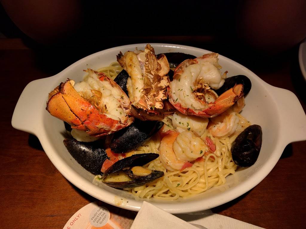 Red Lobster | restaurant | El Camino Real, 2471 Vista Way, Oceanside, CA 92054, USA | 7607220527 OR +1 760-722-0527