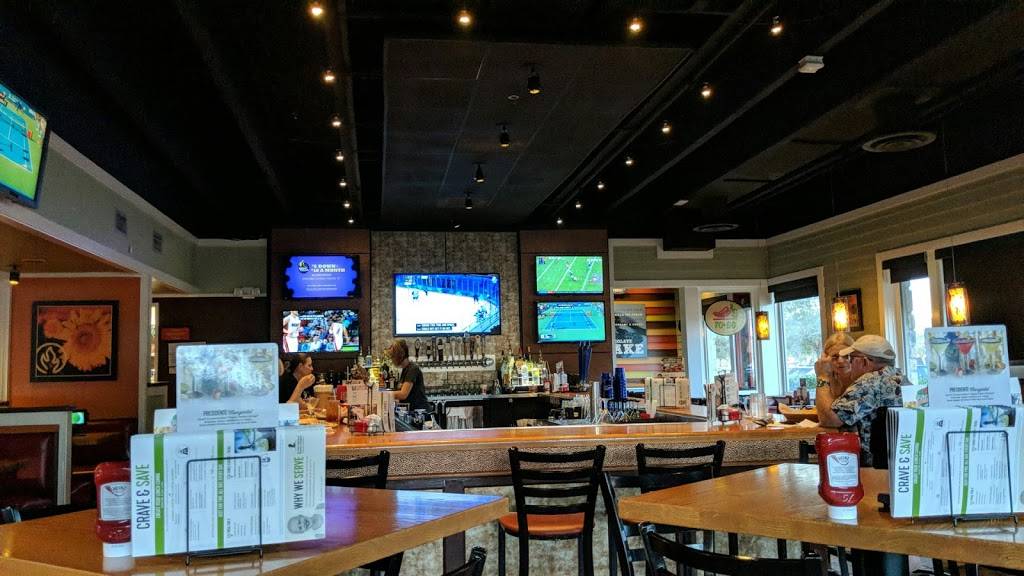 Chilis Grill & Bar | meal takeaway | 3750 Lakeside Village Ct, Lakeland, FL 33803, USA | 8636886210 OR +1 863-688-6210