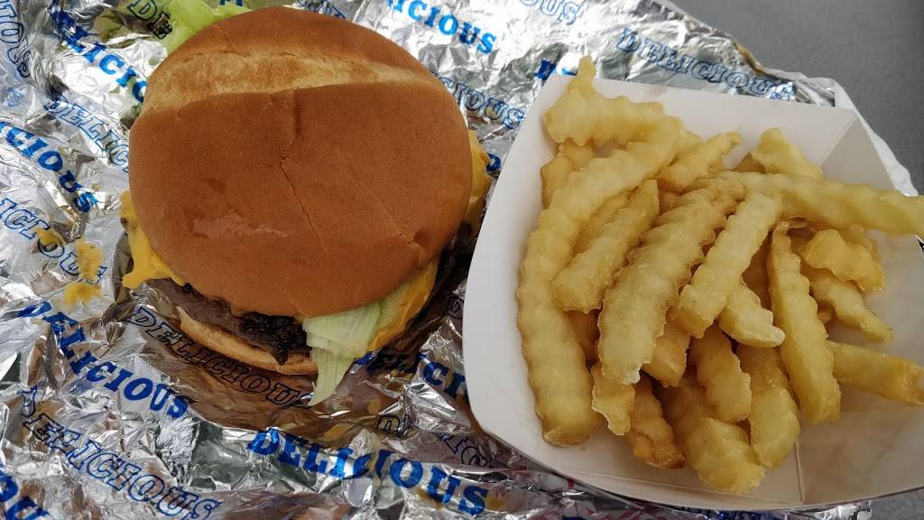 Dairy Mart | restaurant | 2521 Vine Ave, Ainsworth, IA 52201, USA | 3196572739 OR +1 319-657-2739