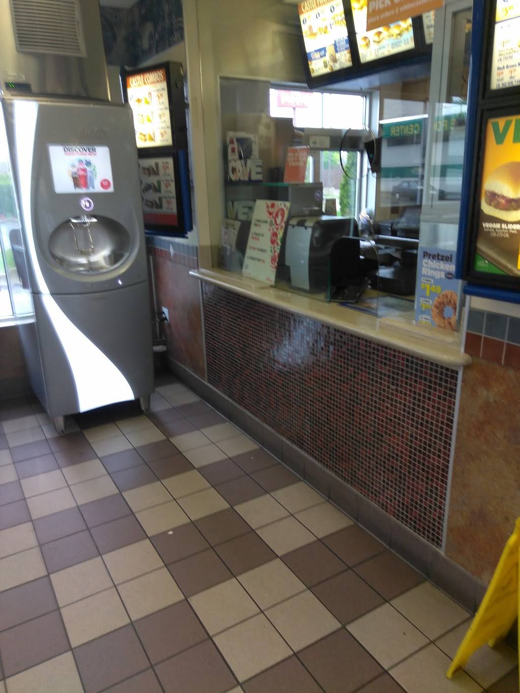 White Castle | restaurant | 16737 Harper Ave, Detroit, MI 48224, USA | 3138841164 OR +1 313-884-1164