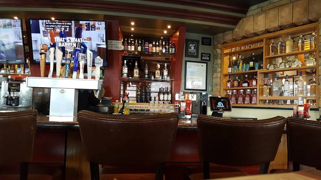 Red Robin Gourmet Burgers and Brews | restaurant | 2465 Southlake Mall, Merrillville, IN 46410, USA | 2197367337 OR +1 219-736-7337