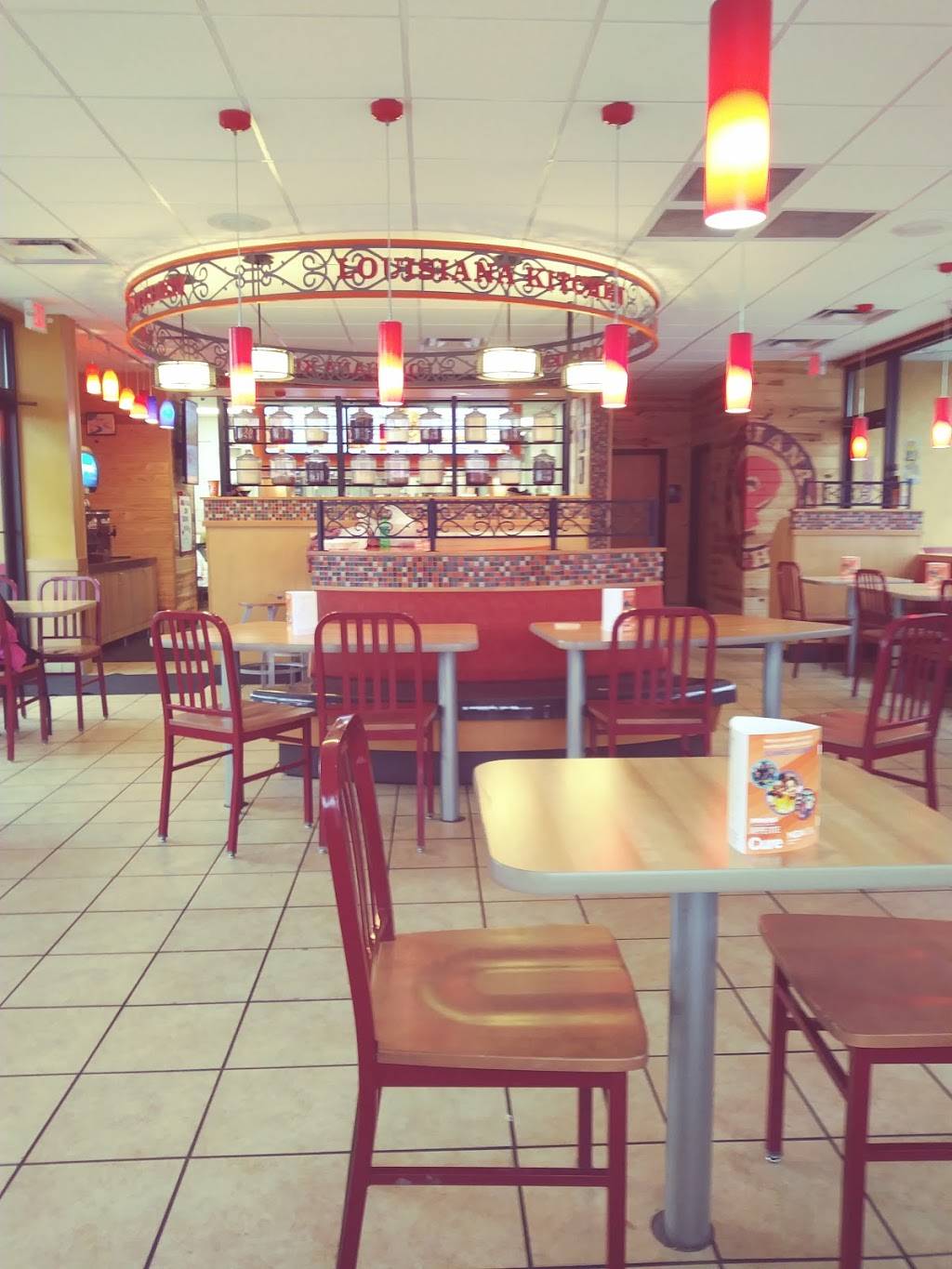 Popeyes Louisiana Kitchen | restaurant | 710 FL-19, Palatka, FL 32177, USA | 9043282282 OR +1 904-328-2282