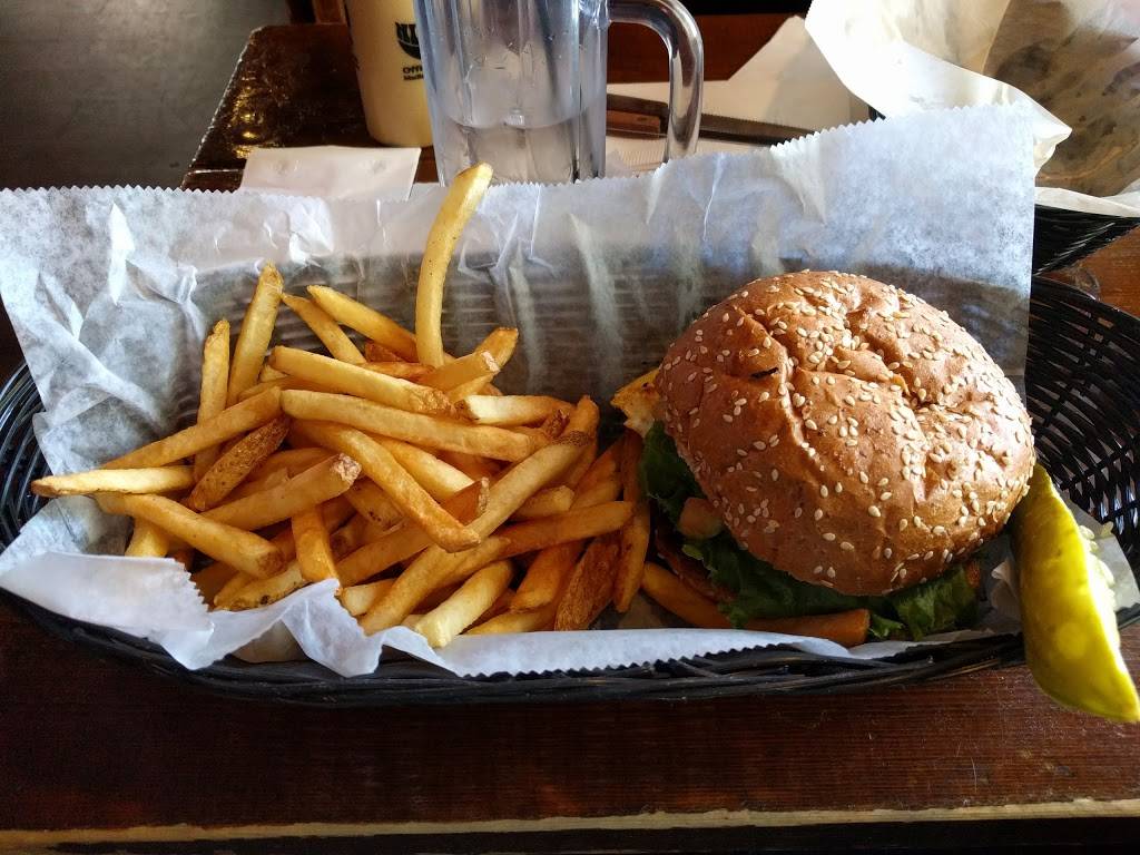 Nitty Gritty-Madison | restaurant | 223 N Frances St, Madison, WI 53703, USA | 6082512521 OR +1 608-251-2521