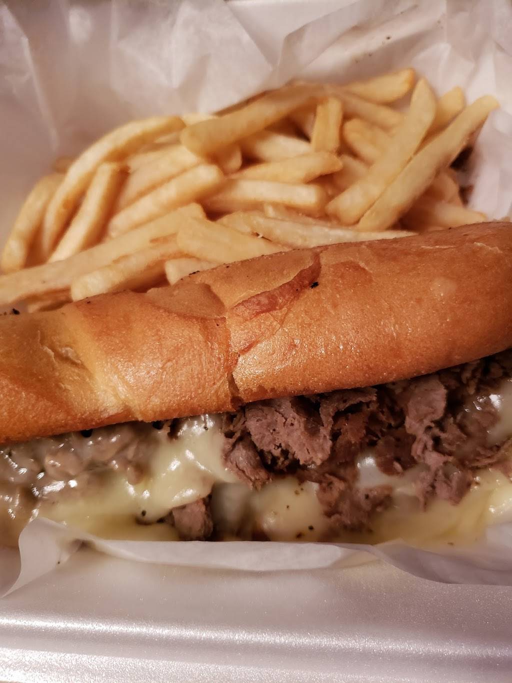 RJs Diner | restaurant | 205 TX-132, Devine, TX 78016, USA | 8305219967 OR +1 830-521-9967